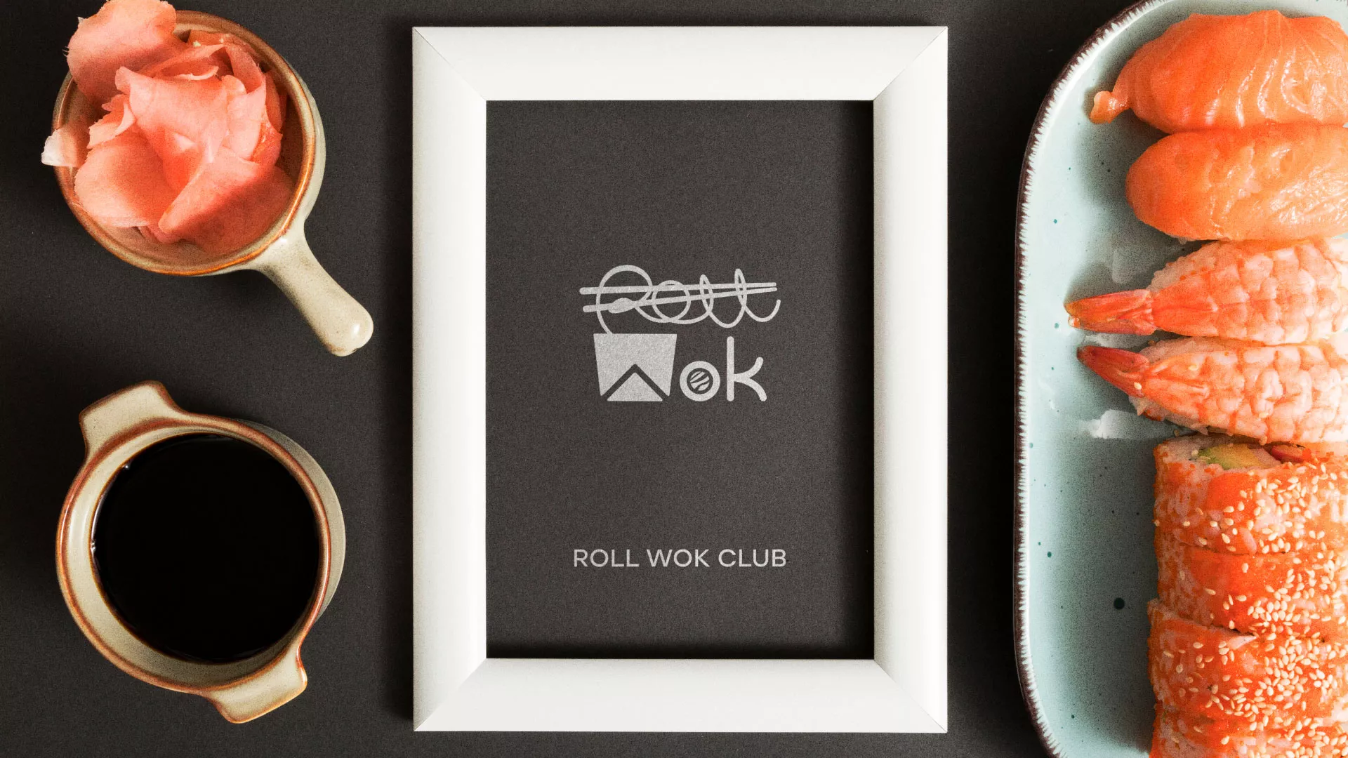 Разработка логотипа суши-бара «Roll Wok Club» в Семёнове